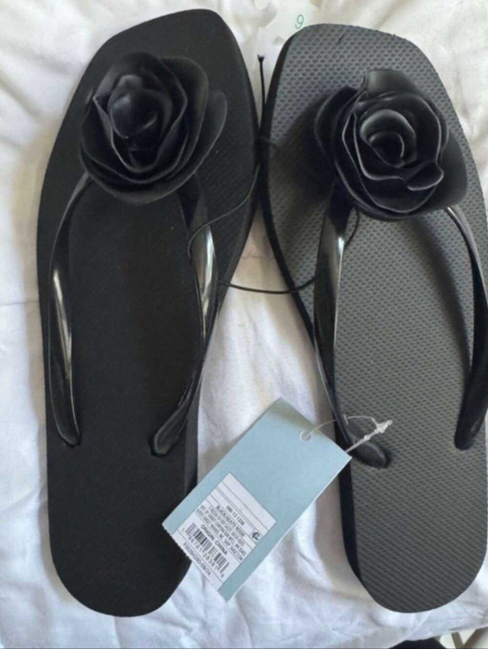 Women' Size  11  Clara Toe Ring Sandals. Universal Thread with Memory Foam